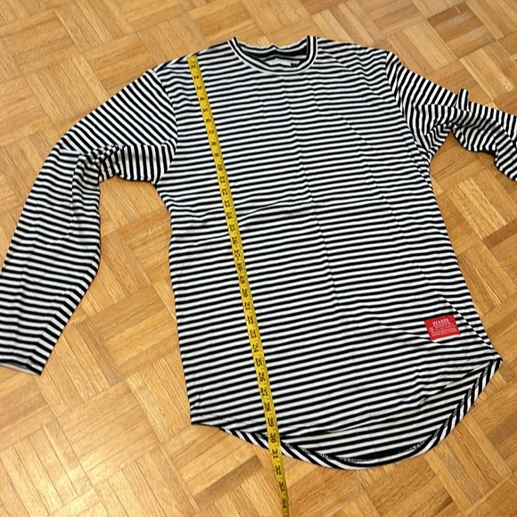 Reason - Picture 2 of 9